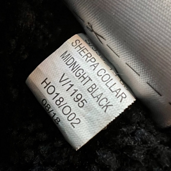 Old Navy Washed Black Denim Sherpi Lined Jean Jacket - Picture 7 of 7